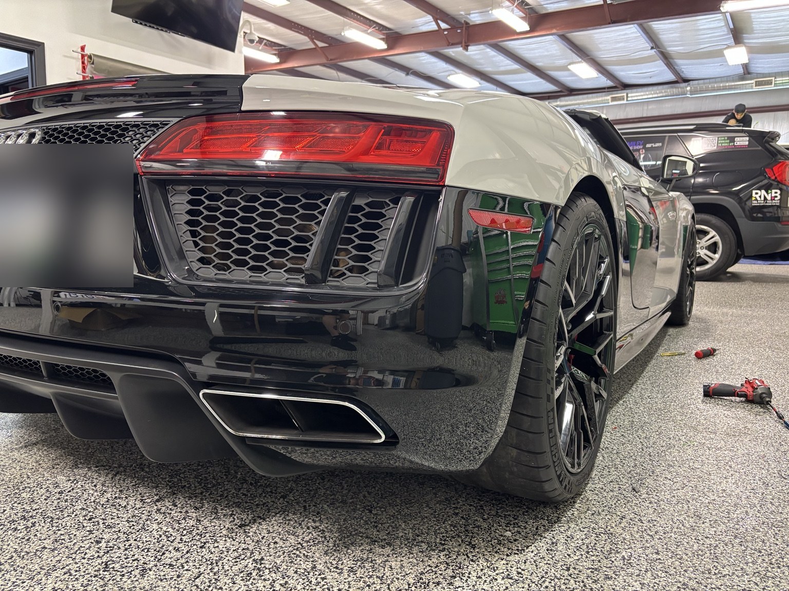 Audi R8 rear wrap detail